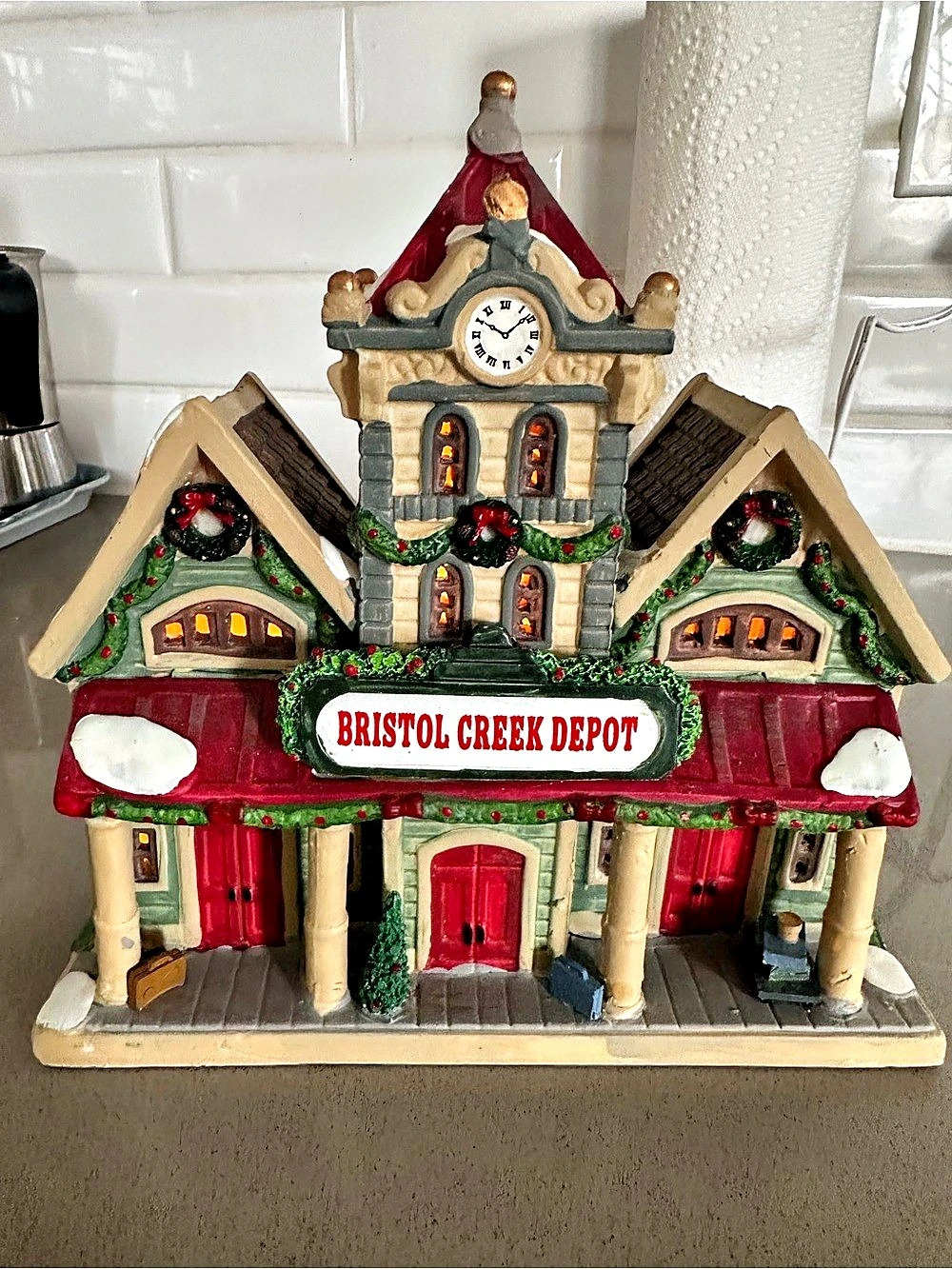 Lemax Bristol Creek Depot Lighted Christmas Village Building